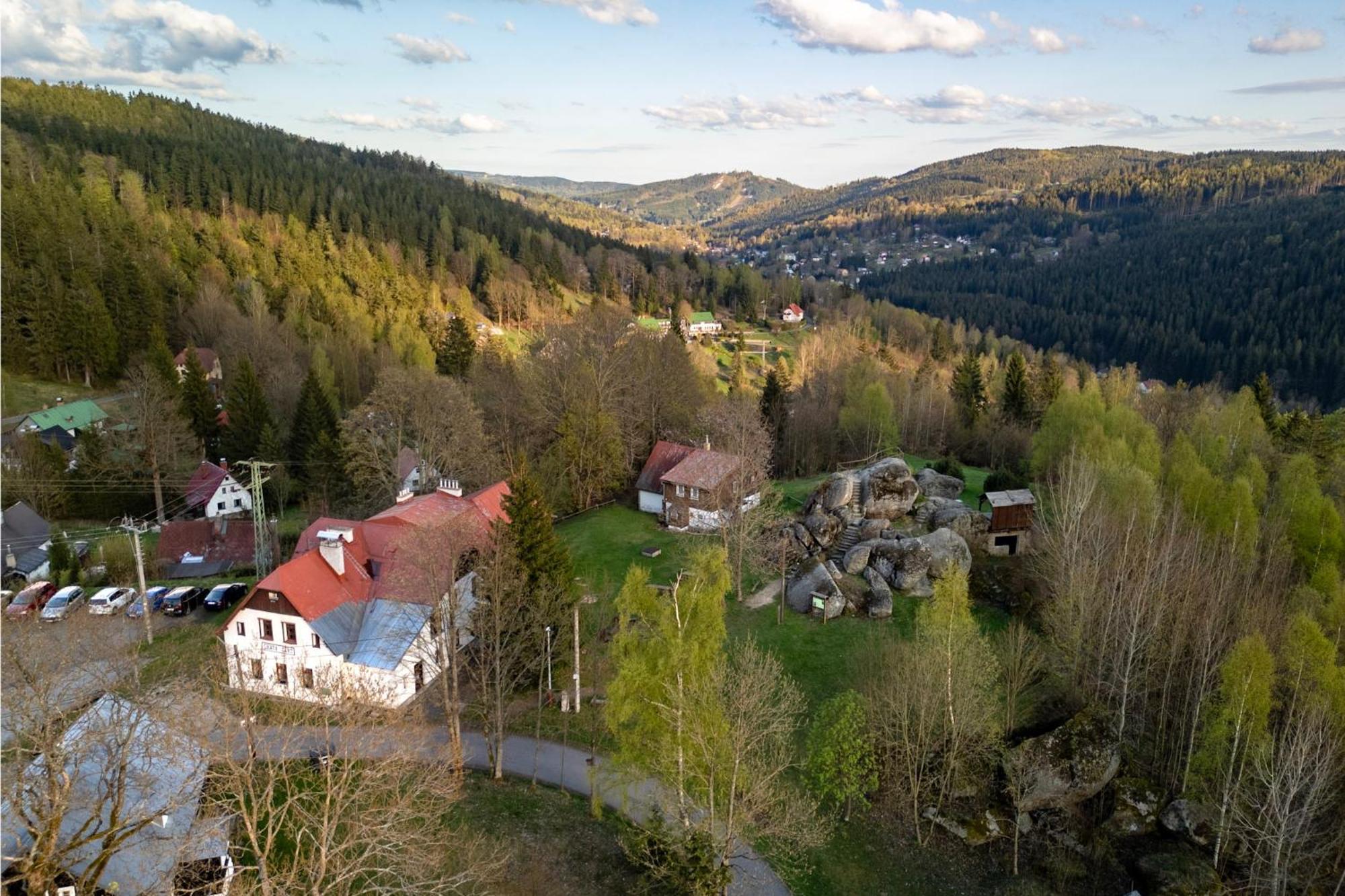Chata Cert Йозефув Дул Екстер'єр фото